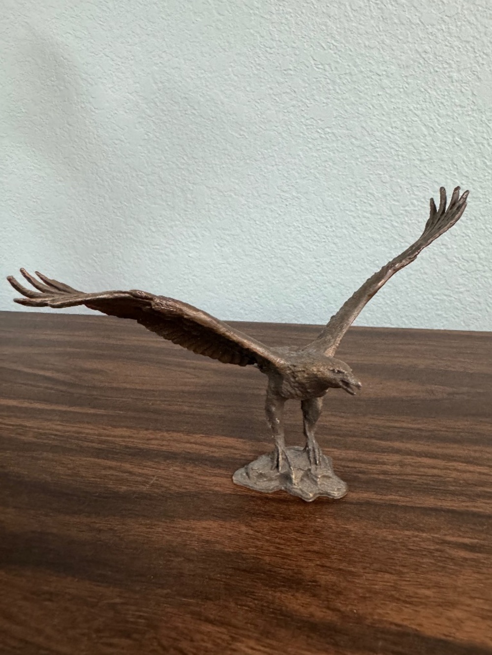 Avon 1985 Eagle Bird Figurine Metal Animal Collectible Sculpture